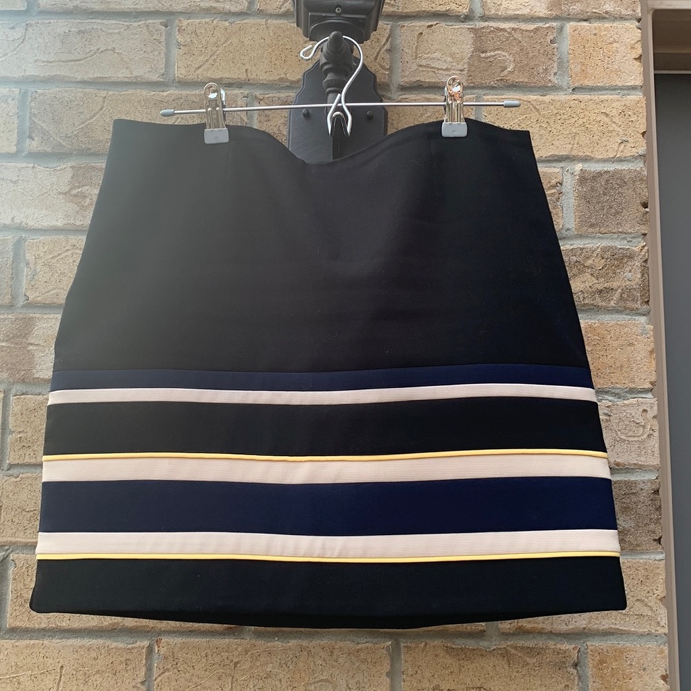 Pencil Skirt.  White House black market Sz. 14P